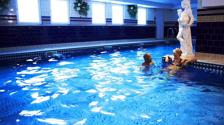 <b>Crown Spa Hotel Pool</b>. Images powered by <a href="https://www.leonardoworldwide.com/" title="Leonardo Worldwide" target="_blank">Leonardo</a>.