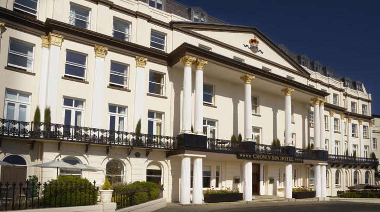 Crown Spa Hotel Exterior
