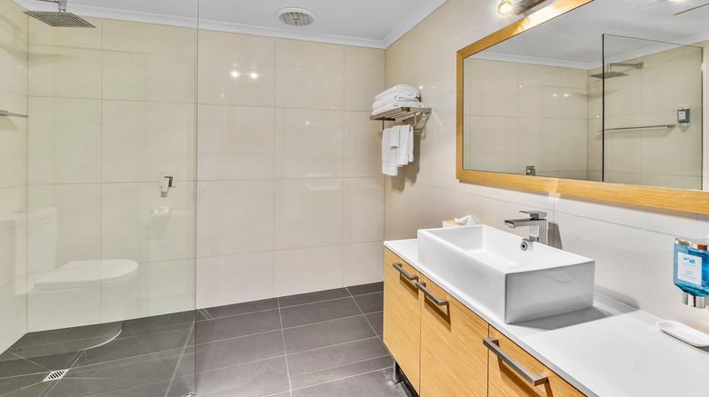 <b>Southgate Motel Room</b>. Images powered by <a href="https://www.leonardoworldwide.com/" title="Leonardo Worldwide" target="_blank">Leonardo</a>.