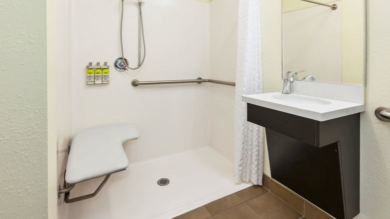 <b>Candlewood Suites Rocky Mount Room</b>. Images powered by <a href="https://www.leonardoworldwide.com/" title="Leonardo Worldwide" target="_blank">Leonardo</a>.
