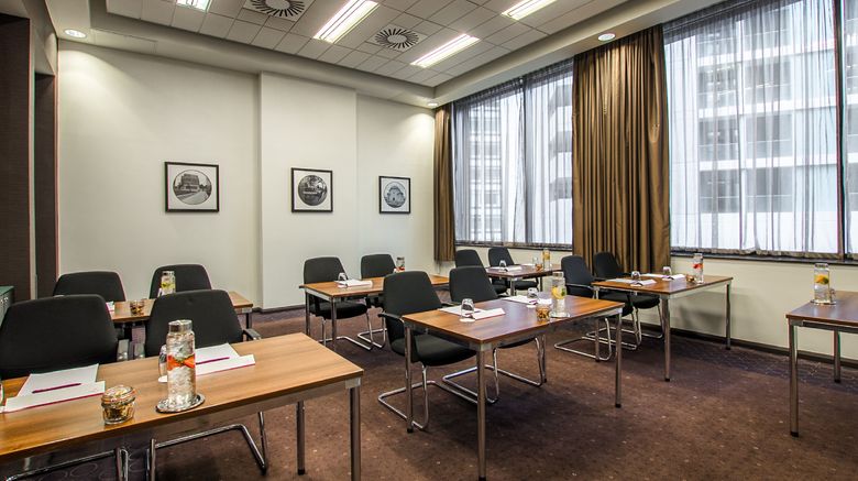<b>Crowne Plaza Birmingham City Centre Meeting</b>. Images powered by <a href="https://www.leonardoworldwide.com/" title="Leonardo Worldwide" target="_blank">Leonardo</a>.