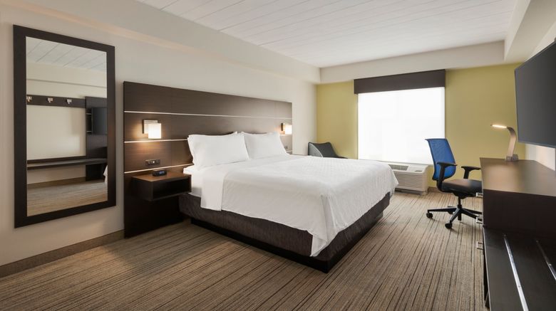 <b>Holiday Inn Express/Stes Fort Myers East Room</b>. Images powered by <a href="https://www.leonardoworldwide.com/" title="Leonardo Worldwide" target="_blank">Leonardo</a>.