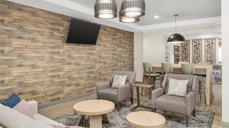 Candlewood Suites Newnan-Atlanta SW Lobby