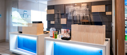 Holiday Inn Express & Suites Elko Lobby