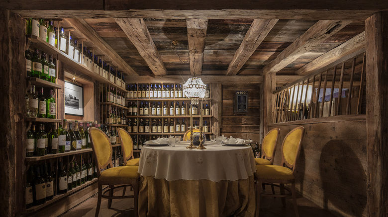 <b>Hotel La Perla Restaurant</b>. Images powered by <a href="https://www.leonardoworldwide.com/" title="Leonardo Worldwide" target="_blank">Leonardo</a>.