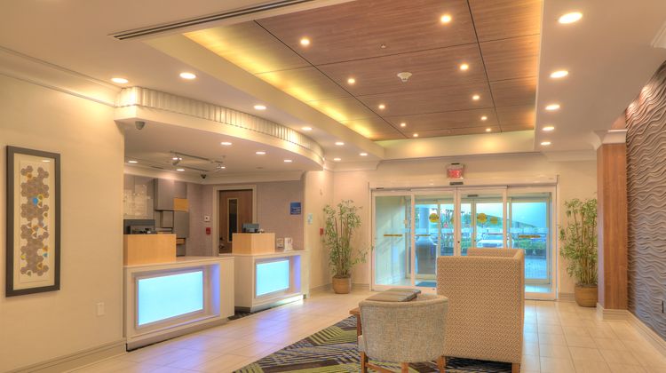 Holiday Inn Express Mobile-Saraland Lobby