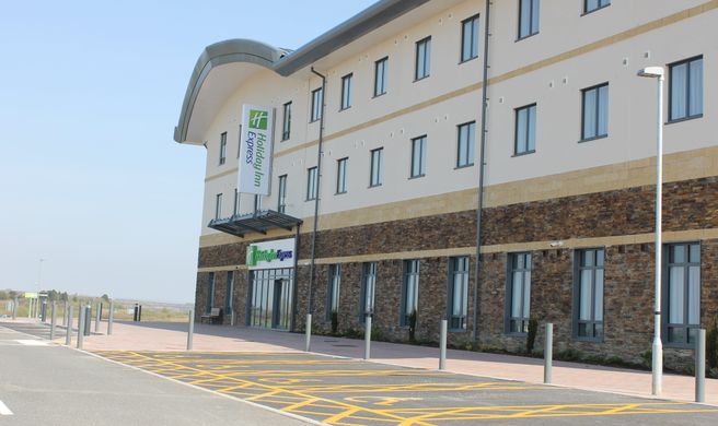 Holiday Inn Express Bodmin-Victoria Jct Exterior