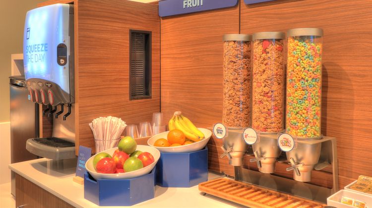 Holiday Inn Express Mobile-Saraland Restaurant