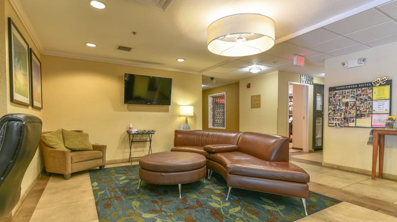 <b>Candlewood Suites Airport Lobby</b>. Images powered by <a href="https://www.leonardoworldwide.com/" title="Leonardo Worldwide" target="_blank">Leonardo</a>.