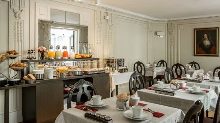 Des Saints Peres Hotel Restaurant