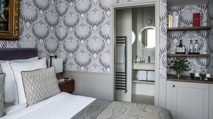 Des Saints Peres Hotel Room