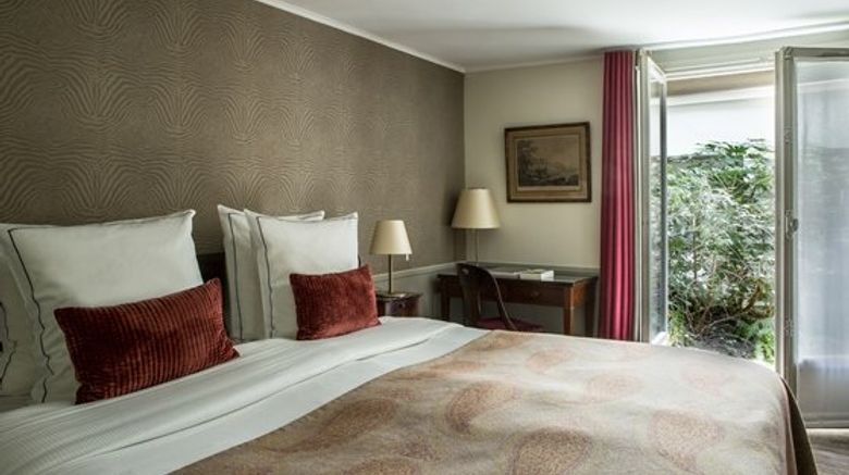 <b>Des Saints Peres Hotel Room</b>. Images powered by <a href="https://www.leonardoworldwide.com/" title="Leonardo Worldwide" target="_blank">Leonardo</a>.