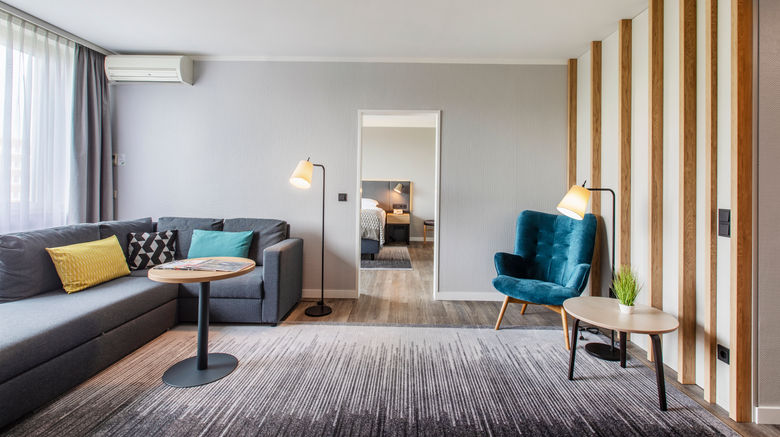 <b>Holiday Inn Duesseldorf-Neuss Suite</b>. Images powered by <a href="https://www.leonardoworldwide.com/" title="Leonardo Worldwide" target="_blank">Leonardo</a>.
