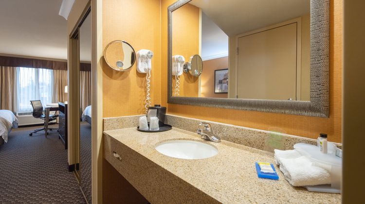 Holiday Inn Express Castro Valley Room