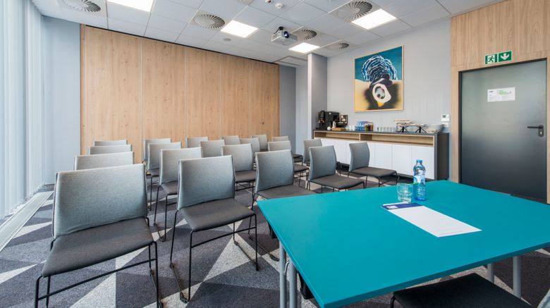 <b>Holiday Inn Express Warsaw-Mokotow Meeting</b>. Images powered by <a href="https://www.leonardoworldwide.com/" title="Leonardo Worldwide" target="_blank">Leonardo</a>.