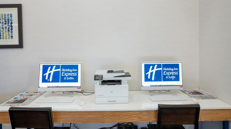 Holiday Inn Express & Suites Lake Forest Other
