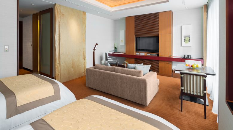 <b>The Peninsula Tokyo Room</b>. Images powered by <a href=https://www.travelagewest.com/Hotels/Tokyo/