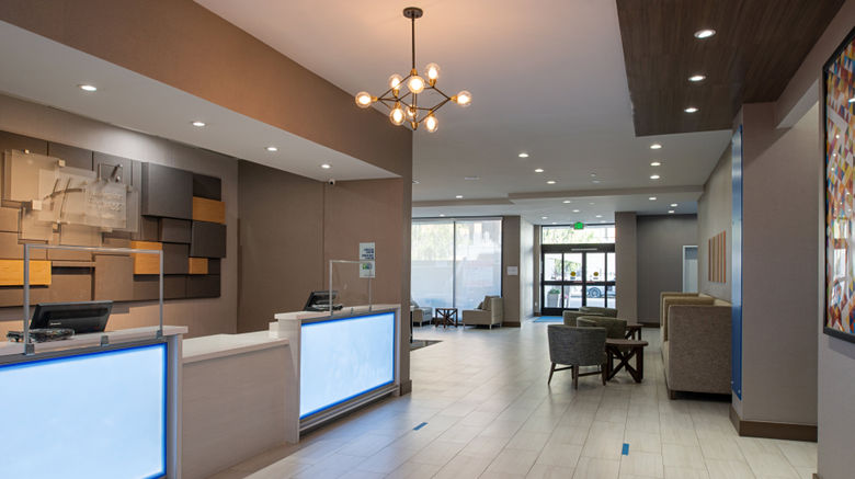 <b>Holiday Inn Express LA West Downtown Lobby</b>. Images powered by <a href="https://www.leonardoworldwide.com/" title="Leonardo Worldwide" target="_blank">Leonardo</a>.