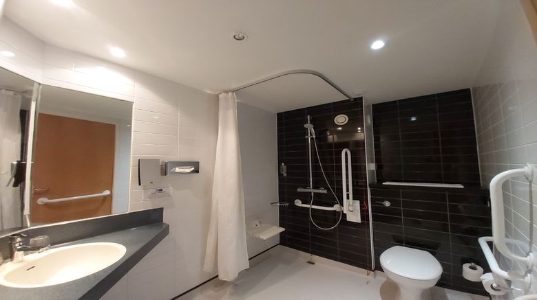 <b>Holiday Inn Express Leeds East Room</b>. Images powered by <a href="https://www.leonardoworldwide.com/" title="Leonardo Worldwide" target="_blank">Leonardo</a>.