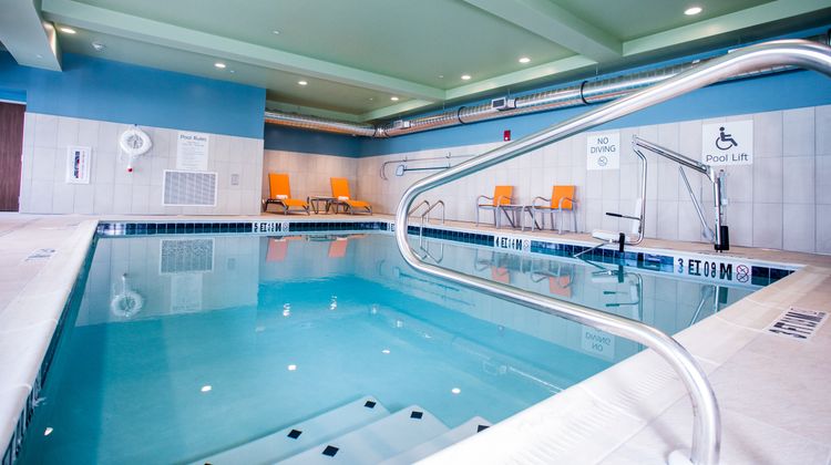 Holiday Inn Express/Stes Rehoboth Beach Pool