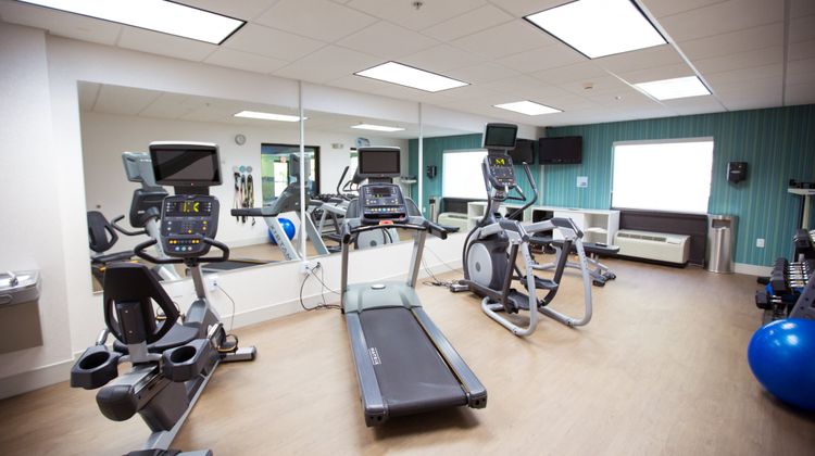 Holiday Inn Express Hotel & Suites Health Club