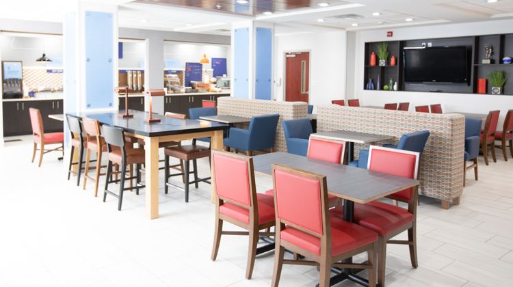 Holiday Inn Express Hotel & Suites Restaurant