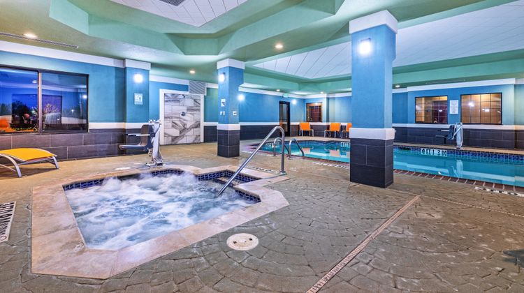 Holiday Inn Express Hotel/Suites Guymon Pool