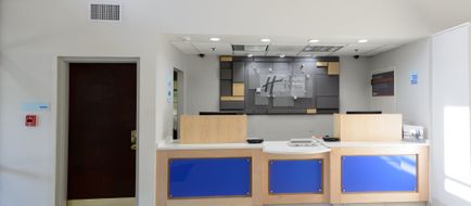 Holiday Inn Express (Durham Area) Lobby