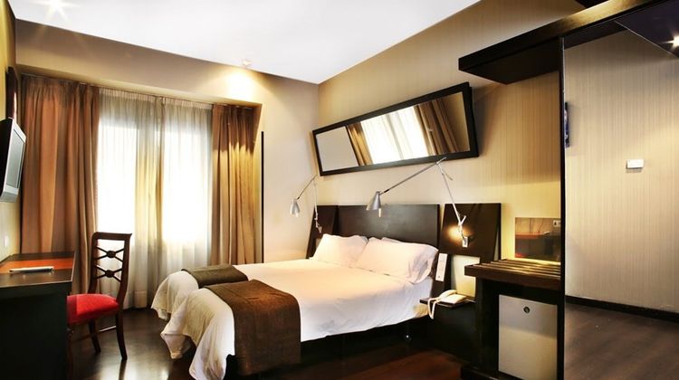 Avenida Gran Via Room