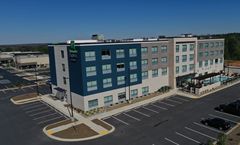 Holiday Inn Express & Suites Richburg