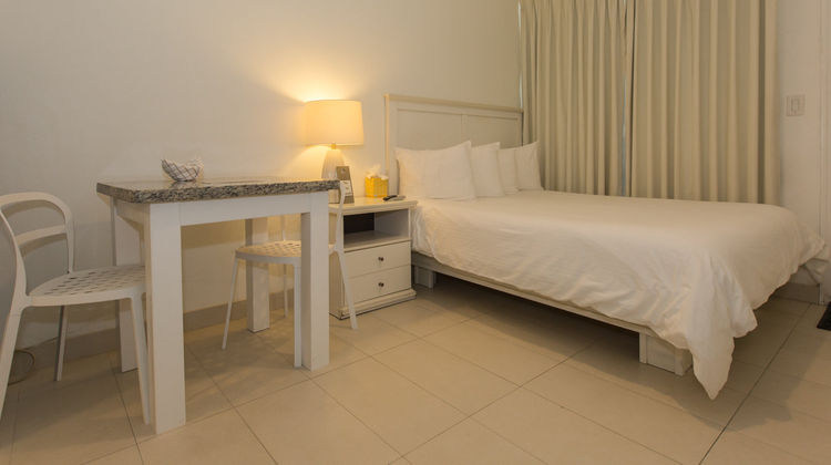 Premiere Hotel Room