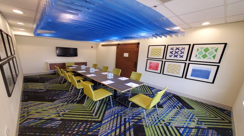 <b>Holiday Inn Express Arlington North Meeting</b>. Images powered by <a href="https://www.leonardoworldwide.com/" title="Leonardo Worldwide" target="_blank">Leonardo</a>.