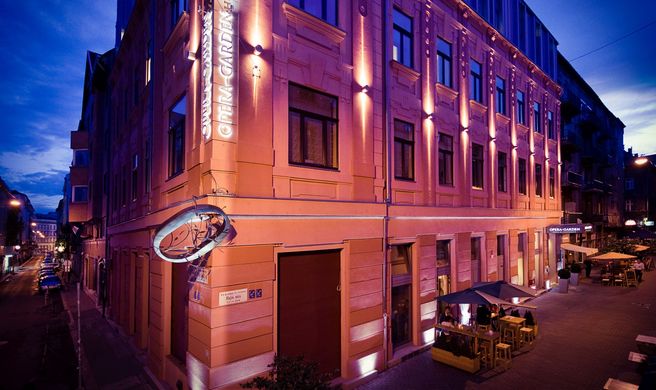 Opera Garden Hotel & Apartments Exterior