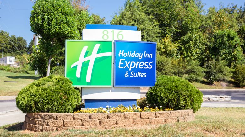 <b>Holiday Inn Express Hotel & Suites Exterior</b>. Images powered by <a href="https://www.leonardoworldwide.com/" title="Leonardo Worldwide" target="_blank">Leonardo</a>.