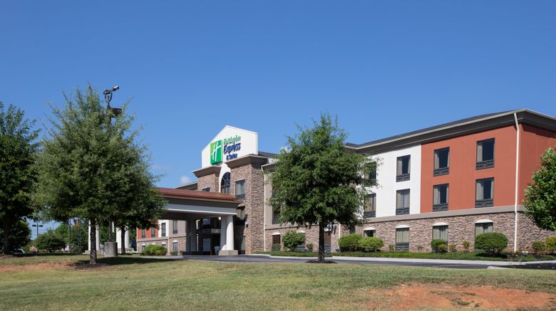 <b>Holiday Inn Express Hotel & Suites Exterior</b>. Images powered by <a href="https://www.leonardoworldwide.com/" title="Leonardo Worldwide" target="_blank">Leonardo</a>.