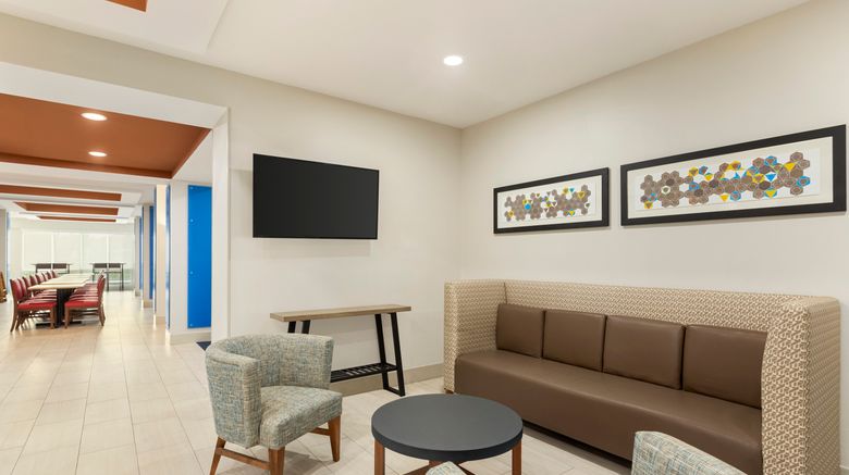 <b>Holiday Inn Express/Stes Fort Myers East Lobby</b>. Images powered by <a href="https://www.leonardoworldwide.com/" title="Leonardo Worldwide" target="_blank">Leonardo</a>.