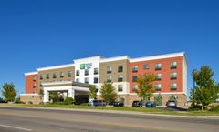 Holiday Inn Hotel & Suites Pueblo North