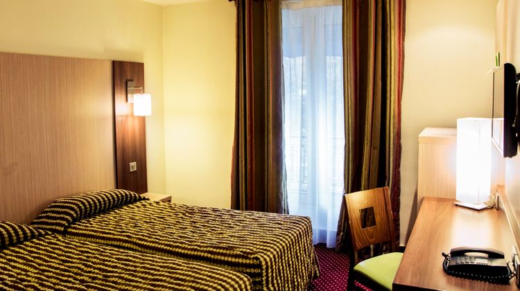 Hotel Terminus Montparnasse Room