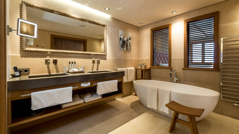 <b>Hotel Tannenhof Room</b>. Images powered by <a href="https://www.leonardoworldwide.com/" title="Leonardo Worldwide" target="_blank">Leonardo</a>.