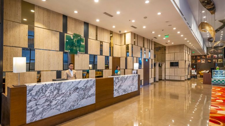 <b>Holiday Inn Kolkata Airport Lobby</b>. Images powered by <a href="https://www.leonardoworldwide.com/" title="Leonardo Worldwide" target="_blank">Leonardo</a>.