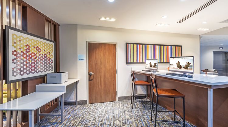 Holiday Inn Express & Suites Parsons Other