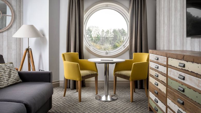 <b>Langstone Hotel Suite</b>. Images powered by <a href="https://www.leonardoworldwide.com/" title="Leonardo Worldwide" target="_blank">Leonardo</a>.