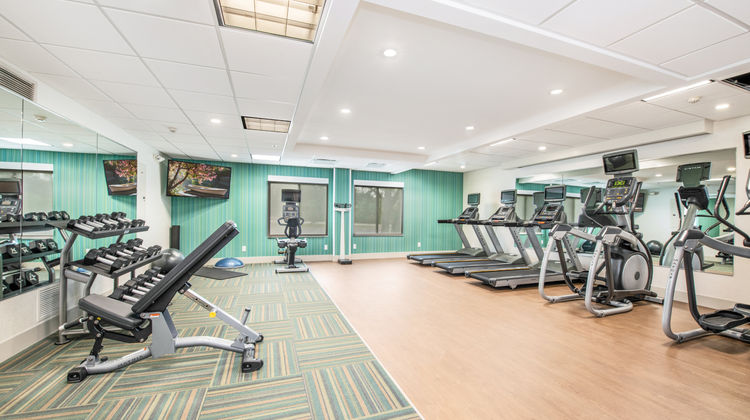 Holiday Inn Express & Suites Delafield Health Club