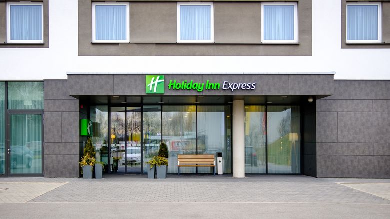 <b>Holiday Inn Express Friedrichshafen Exterior</b>. Images powered by <a href="https://www.leonardoworldwide.com/" title="Leonardo Worldwide" target="_blank">Leonardo</a>.
