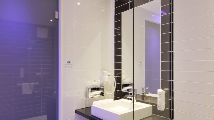 Holiday Inn Express Friedrichshafen Room