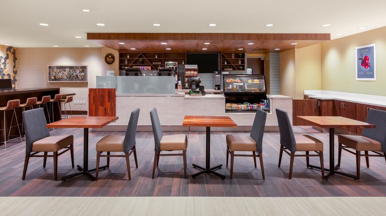 <b>Holiday Inn La Mirada Restaurant</b>. Images powered by <a href="https://www.leonardoworldwide.com/" title="Leonardo Worldwide" target="_blank">Leonardo</a>.