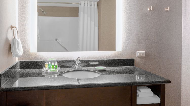 Holiday Inn La Mirada Room