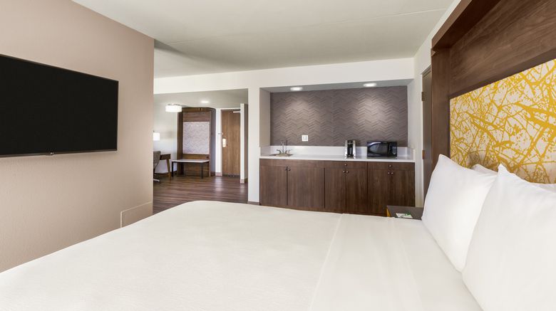 <b>Holiday Inn La Mirada Suite</b>. Images powered by <a href="https://www.leonardoworldwide.com/" title="Leonardo Worldwide" target="_blank">Leonardo</a>.