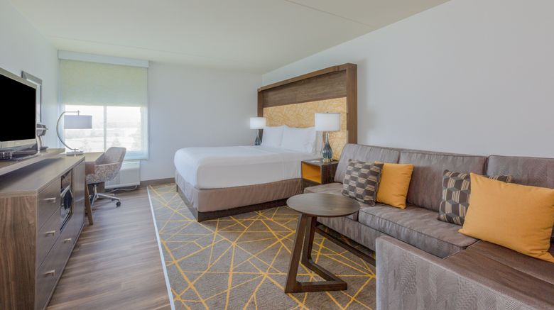 <b>Holiday Inn La Mirada Room</b>. Images powered by <a href="https://www.leonardoworldwide.com/" title="Leonardo Worldwide" target="_blank">Leonardo</a>.