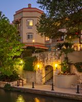 Hotel Indigo San Antonio Riverwalk